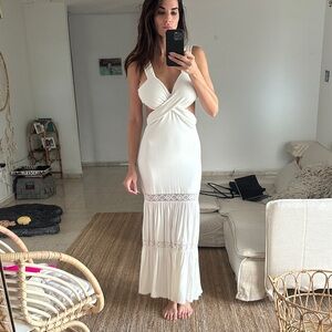 Romantic Cutout Maxi Dress with Lace Trim in Ivory